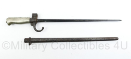 Franse WO1 M1886 Lebel Bajonet voor het Lebel geweer (aangetast, maar lemmet nog zeer mooi) - 48,5 cm - origineel