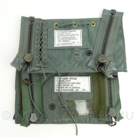 US Air Force life preserver pouches - ongelijk paar - origineel