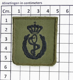 KL Nederlandse leger Militair Geneeskundige bekwaamheid (tand)arts borstembleem GVT - met klittenband - 5 x 5 cm - origineel