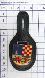 KL DT2000 borsthanger met de wapens van Noord-Brabant, Limburg en Zeeland - 10 x 4½ cm - origineel