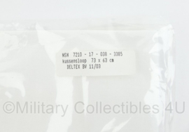 Defensie wit kussensloop - nieuw in de verpakking - 73 x 63 cm - ogineel