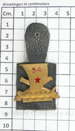 Franse leger 34 Regiment D'Artillerie borsthanger - 8 x 3,5 cm - origineel