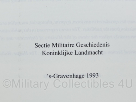 Naslagwerk Tilburg als Militaire stad - 136 pagina's - 24 x 17 x 1,5 cm - origineel