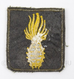 KL Landmacht embleem "Geoefend handgranaatwerper" goud - afmeting 4,5 x 5 cm - origineel