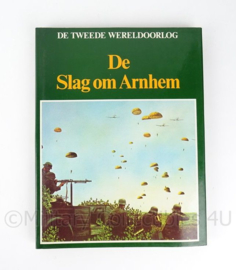 Naslagwerk set van 2 boeken over WO2 Slag om Arnhem en bange meidagen van 1940