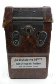 2 Feldtelefon Feldfernsprecher Bundeswehr Fernmelder- zeldzaam - 25 x 11 x 17 cm - origineel