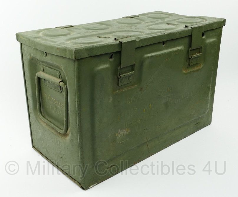 WO2 Britse stalen munitiekist 1943 - 47,5 x 24 x 30,5 cm - origineel