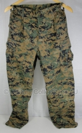 USMC Marpat camo Uniform broek - topstaat - met naamlint "Aquilera" - maat 24 xshort - origineel