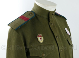 WO2 Soviet kleding set Sergeant Majoor met medaille - maat Medium - gedragen - origineel naoorlogs