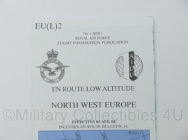 Royal Canadian Air Force Flight Information En Route Low Altitude North West Europe EU(L)2 - 26,5 x 12,5 cm - origineel