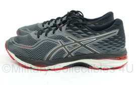 Asics Gel Rocket sportschoenen - maat 44 = 280M - gedragen - origineel