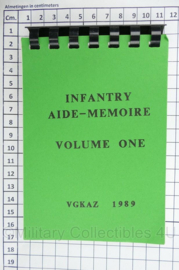 Defensie en KMARNS Korps Mariniers Infantry Aide-Memoire VGKAZ 1989 handboeken - Volume 1 en 2 - 17 x 11 cm - origineel