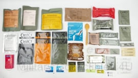 1 zak Nederlandse leger 24uurs rantsoenen Maaltijd zak 24 Hour Operationeel Rantsoen W (pouch) + energie module  - +/- 5100 kcal - Best Before December 2026