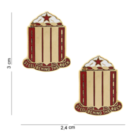 US 38th Field Artillery Regiment "Feld Behind The Rock" unit crest Paar metaal - maker MEYER - origineel