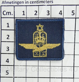 KLU Luchtmacht legerrabijn borst embleem op blauw  - 4 x 3,5 cm - origineel