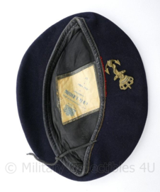 Korps Mariniers baret met insigne 1969 - maker Hassing BV - maat 57 - origineel