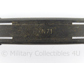 AK47 Patroonclip - afmeting 1,5 x 12,5 cm - origineel