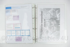 Defensie Military English Course Appendix handboek maart 2020 - 32 x 27 x 4  cm - origineel