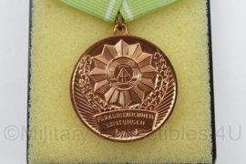 DDR NVA medaille Orden für ausgezeichnete Leistungen Bronze - origineel