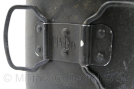 WO2 Duits model veldfles beker aluminium zwart - 10,5 x 6 x 8,5 cm - origineel naoorlogs