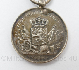 Defensie trouwe dienst voor 24 jaar trouwe dienst medaille uit periode  Koningin Juliana - origineel