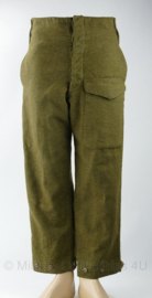 WO2 model Britse Battledress trouser - omtrek 80 cm.  - origineel naoorlogs