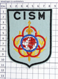 Defensie CISM Sport embleem CISM  Conseil International du Sport Militaire  - 11 x 8,5 cm - origineel