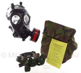 KL Nederlandse leger AMF12 gasmaskerset  met filter met woodland tas - maat 2 = Middel- origineel