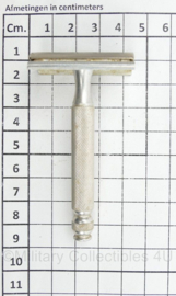 WO2 scheerapparaat Gilette - 9 x 4,5 cm - origineel