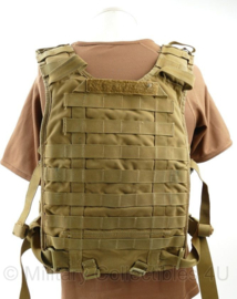 Defensie coyote plate carrier chestrig met backpanel - gedragen - origineel