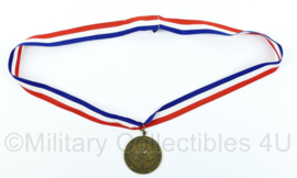 Nederlandse Politie Sport Bond Medaille Team NK Pistool 1993 met halslint - 5 x 5 cm - Origineel