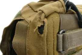 KL Nederlandse leger Droppouch Coyote Tan met 2 beenriemen - 24 x 10 x 20 cm - gebruikt - origineel