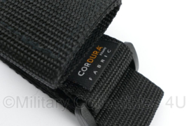 Universele koppelhouder voor handboeien zwart Cordura - 6 x 4 x 9,5 cm - nieuw