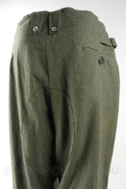 WO2 Duitse M43 Keilhose feldgrau - maat Large - replica
