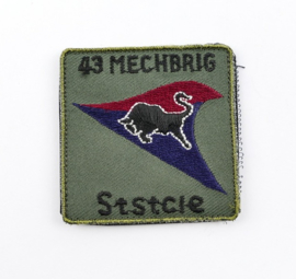 KL Nederlandse leger 43 MECHBRIG STSTCIE 43 Gemechaniseerde Brigade Staf- en stafcompagnie borstembleem - met klittenband - 5 x 5 cm - origineel
