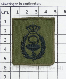 Officier Apotheker GVT embleem- afmeting 5 x 4½ cm - origineel