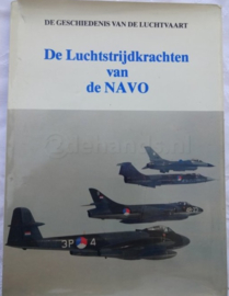 boek De luchtstrijdkrachten van de NAVO - gebruikt