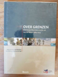 Boek 'Over grenzen het Korps Mariniers na de val van de Muur, 1989-2015'  - origineel