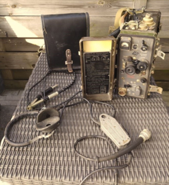 R-109M Russische USSR Radio Receiver Transceiver met Accessoires - origineel