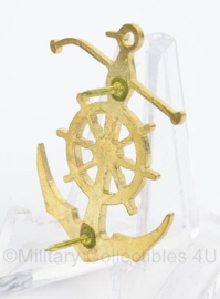Koninklijke Marine borst insigne Stuurwiel/Anker Schippertje- afmeting 3 x 4 cm - goudkleurig - origineel