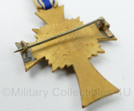 WO2 Duits Mutterkreuz in Gold met lint - zeldzame brosche voor op de borst - 8 x 3,5 cm - origineel