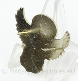 Parawing Estland metaal - zilverkleurig - afmeting 3,5 x 3 cm - origineel