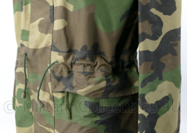 Korps Mariniers waterproef Goretex regenjas Woodland - maat large - origineel