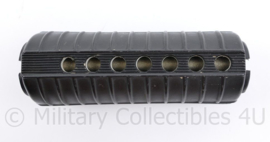 M4 handguard black - 16,5 x 6,5 x 6 cm - origineel