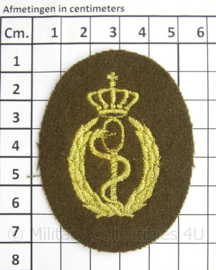 KL Landmacht Geneeskundig brevet op bruine stof - afmeting 5 x 7 cm - origineel