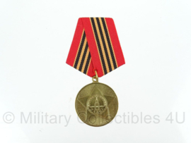 Russische Medaille 1941-1945 :  65 jaar bevrijding - origineel