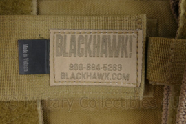 Blackhawk Leg Panel MOLLE met holster coyote - 22 x 43 cm - origineel