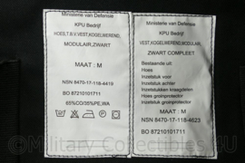 Nederlands zwart kogel- en scherfwerend vest met ballistische inhoud - maat Medium - licht gedragen - origineel