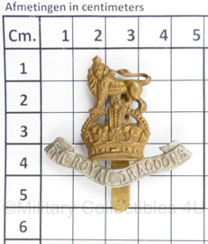 WO2 Britse cap badge The Royal Dragoons - Kings Crown - 5 x 4,5 cm -  origineel