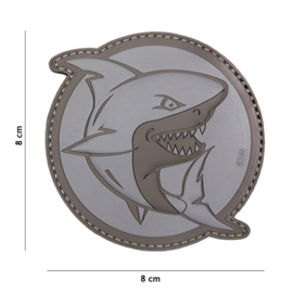 Embleem PVC 3D PVC  met klittenband - Attacking Shark Grijs / Bruin - 8 x 8 cm.